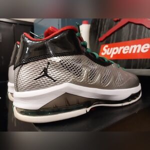 Air Jordan Melo 8 Christmas Day Edition Size 10.5